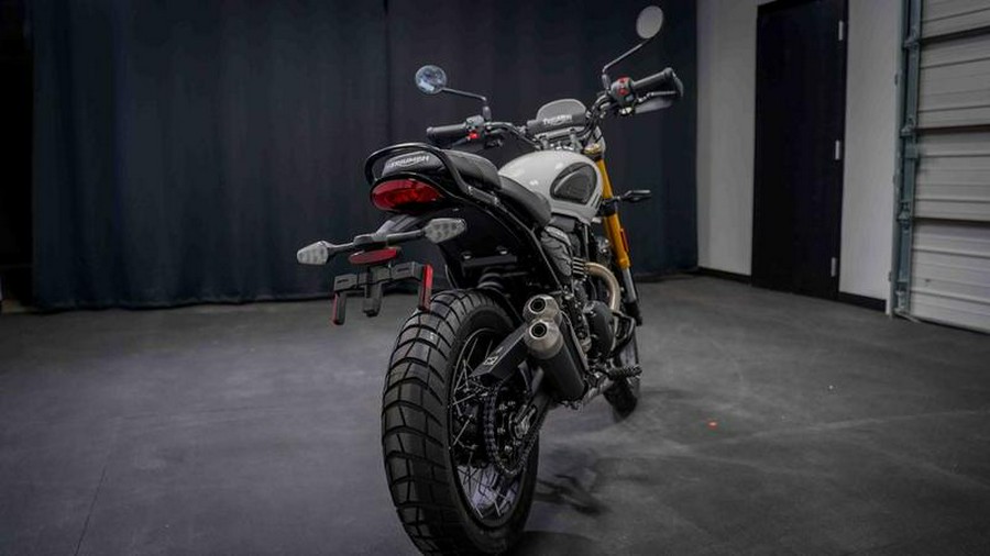 2026 Triumph Scrambler 400 XC Vanilla White