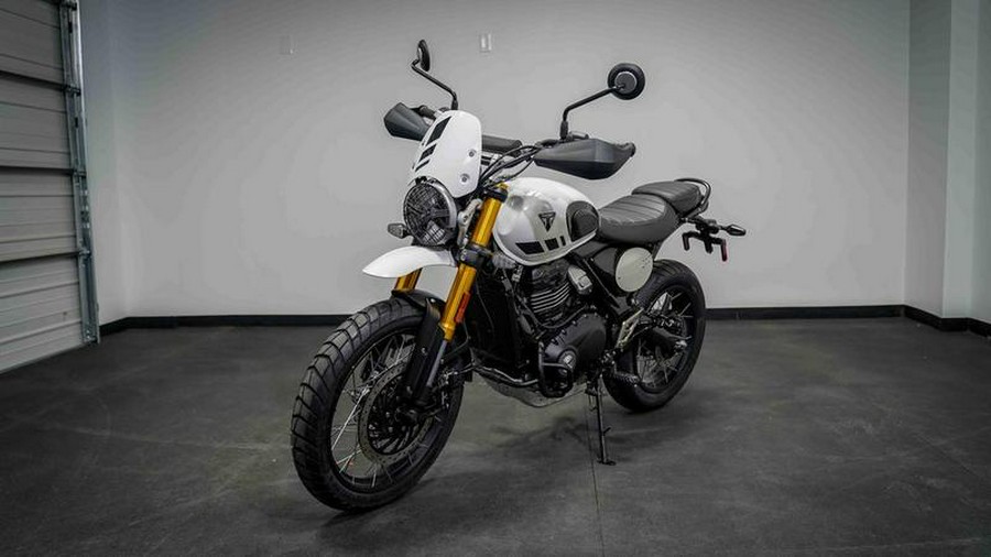 2026 Triumph Scrambler 400 XC Vanilla White