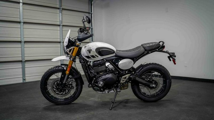 2026 Triumph Scrambler 400 XC Vanilla White