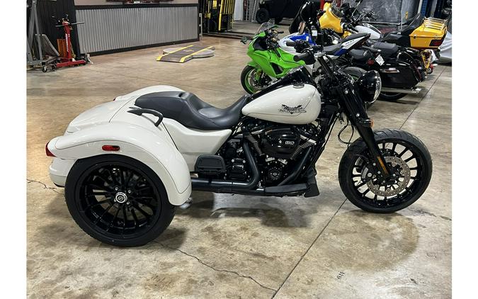 2023 Harley-Davidson® FREEWHEELER