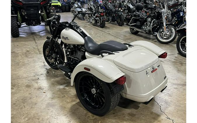 2023 Harley-Davidson® FREEWHEELER