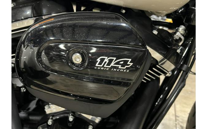 2023 Harley-Davidson® FREEWHEELER