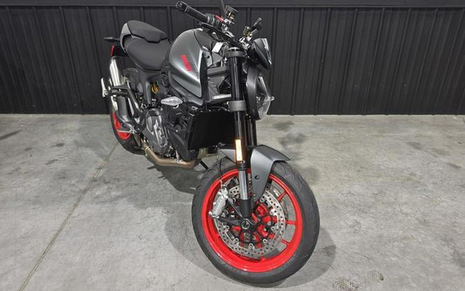 2026 DUCATI Monster Plus