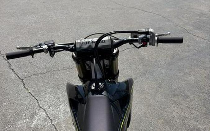 2026 Triumph TF 250-X Jet Black/Pure White