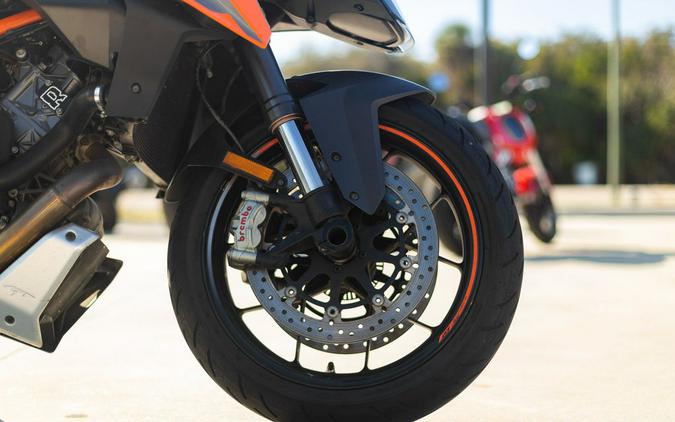 2016 KTM 1290 Super Duke GT