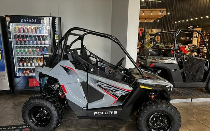 2024 Polaris RZR 200 EFI