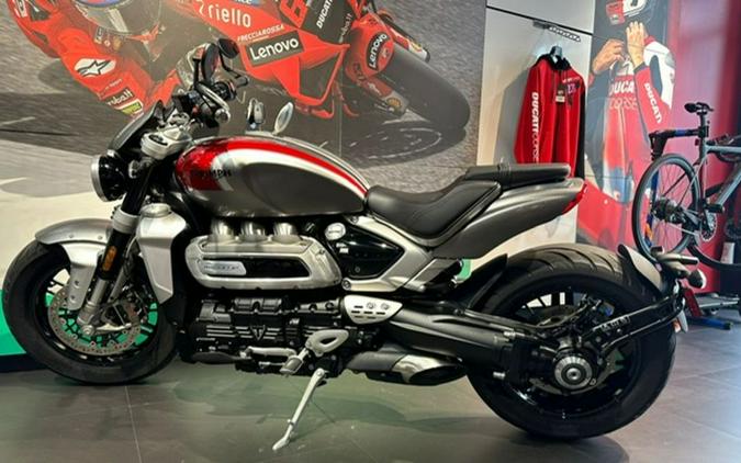 2022 Triumph Rocket 3 R Silver Ice Cranberry Red