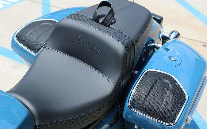 2026 Indian Motorcycle® Challenger® Limited 112 w/PowerBand Audio Storm Blue with Black Metallic