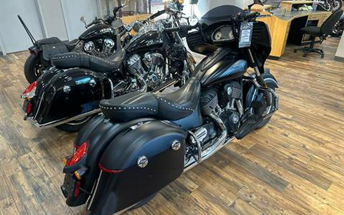 2017 Indian Motorcycle Chieftain Dark Horse®