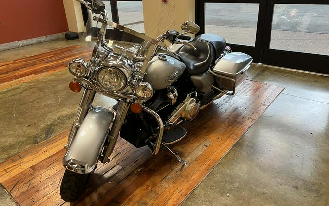 Used 2019 Harley-Davidson Road King Grand American Touring Motorcycle For Sale Near Memphis, TN