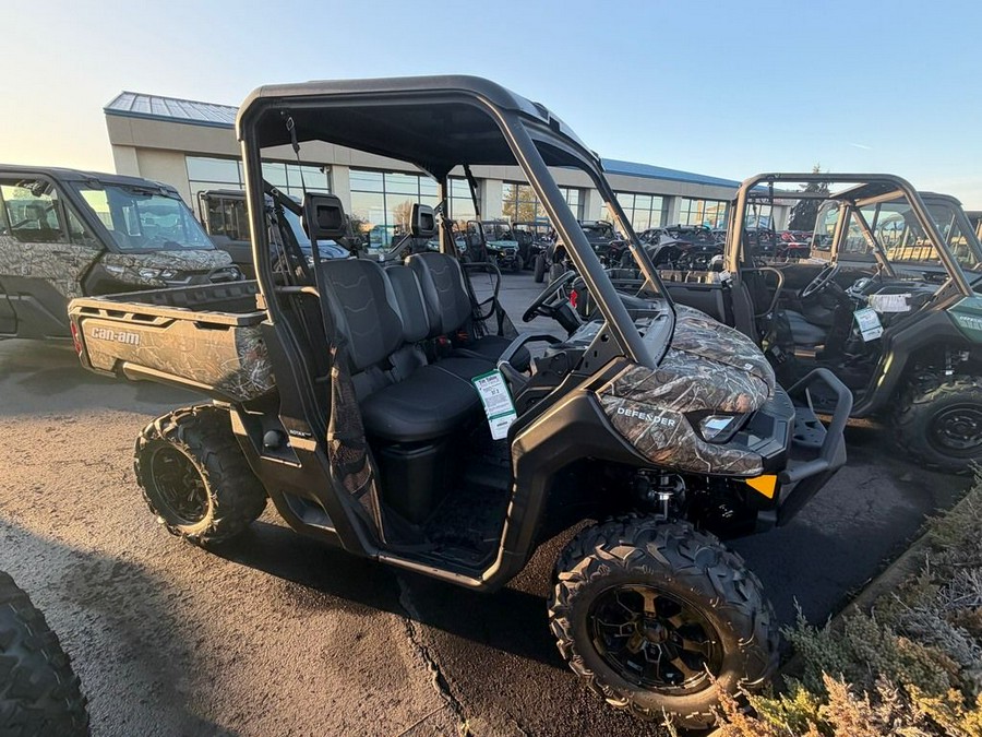 2026 Can-Am® Defender XT HD9 Dark Wildland Camo