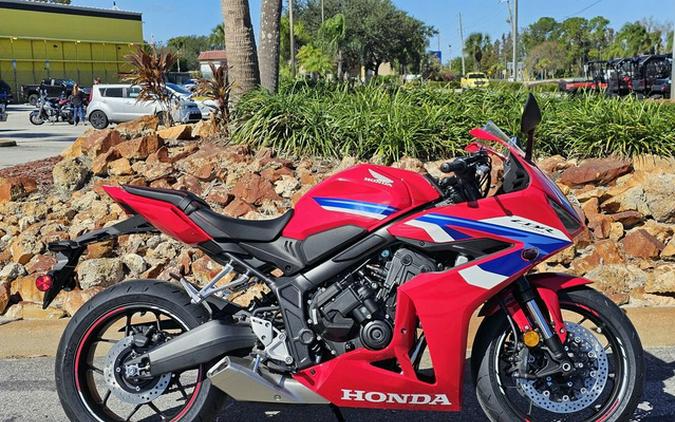 2026 Honda CBR650R E-Clutch