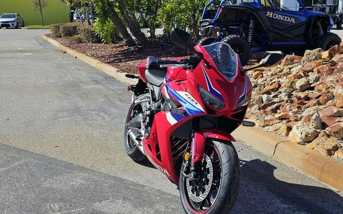 2026 Honda CBR650R E-Clutch