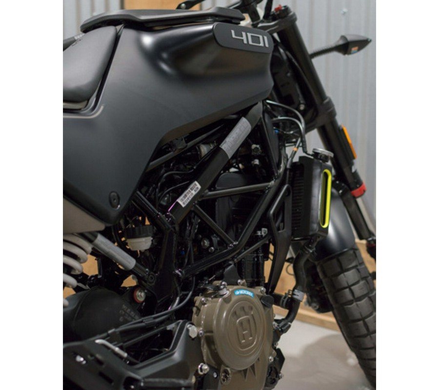 2023 Husqvarna SVARTPILEN 401