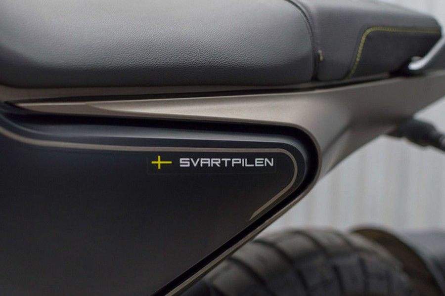 2023 Husqvarna SVARTPILEN 401