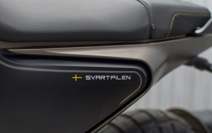 2023 Husqvarna SVARTPILEN 401