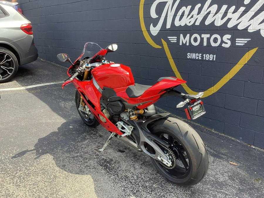 2025 Ducati Panigale V4 S