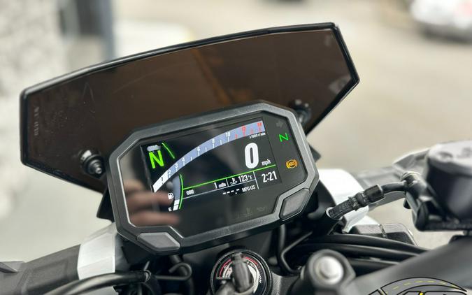 2026 Kawasaki Z500 SE ABS