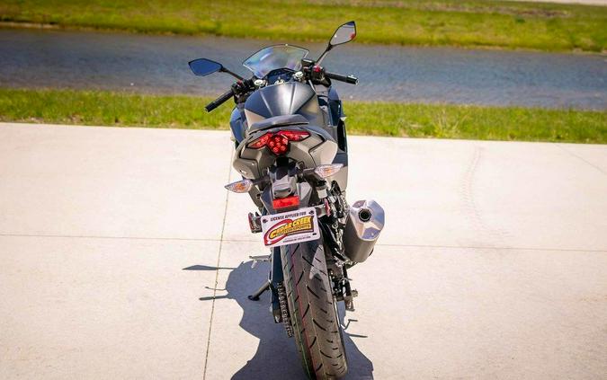 2026 Kawasaki Ninja® 500 ABS Metallic Flat Spark Black