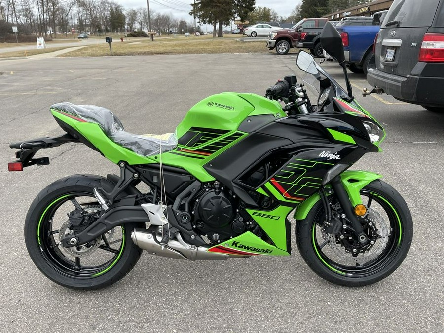 2023 Kawasaki Ninja® 650 KRT Edition