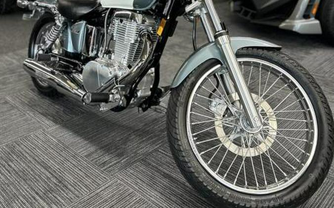 2014 Suzuki Boulevard S40