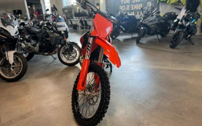 2025 KTM SX 300