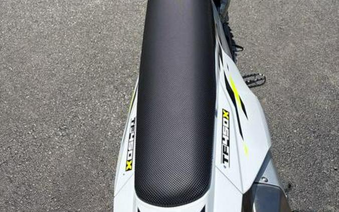 2026 Triumph TF 450-X Jet Black/Pure White