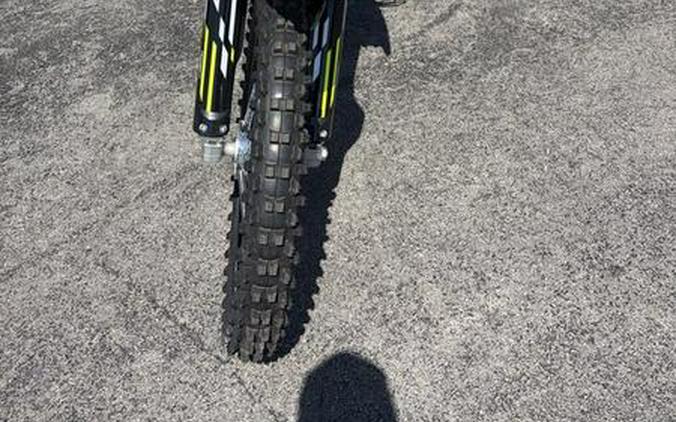 2026 Triumph TF 450-X Jet Black/Pure White