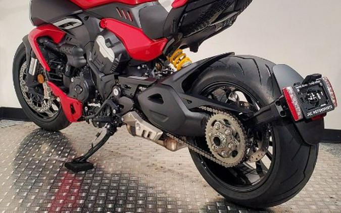 2026 Ducati Diavel V4