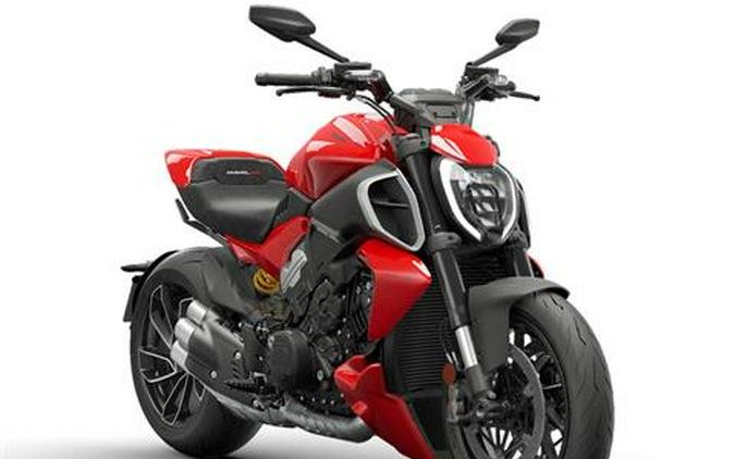 2026 Ducati Diavel V4