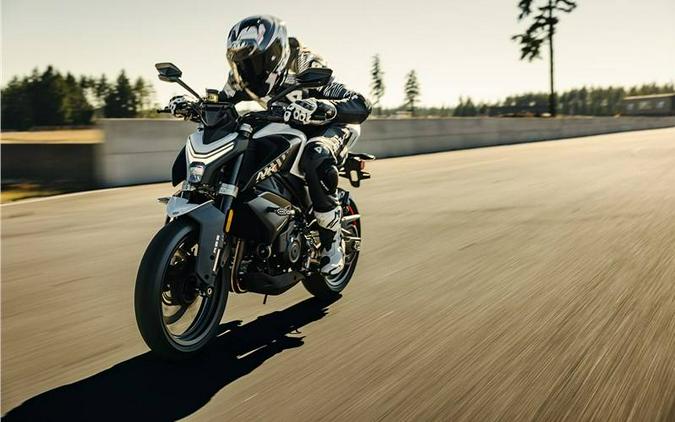 2025 CFMOTO 450 NK CF400-7US