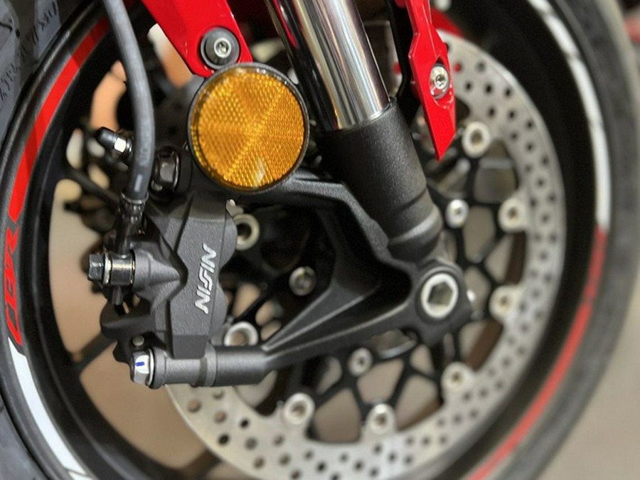 2026 Honda CBR650R E-Clutch