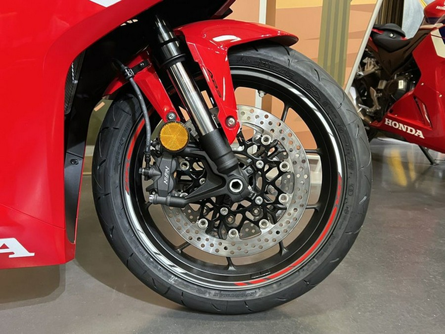 2026 Honda CBR650R E-Clutch