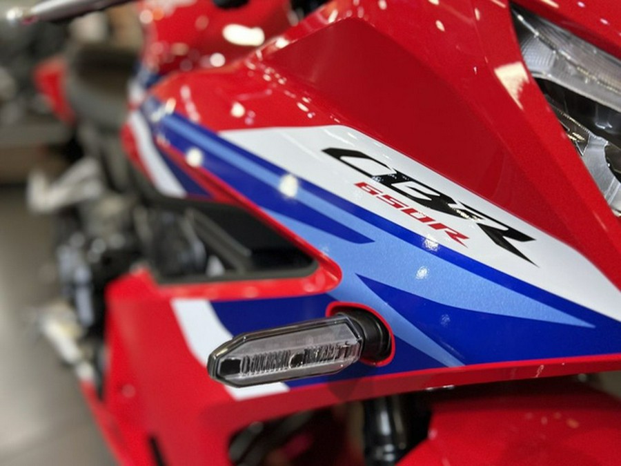 2026 Honda CBR650R E-Clutch