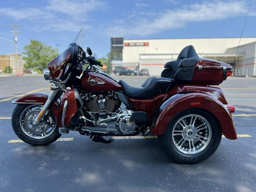 2024 Harley-Davidson® FLHTCUTG - Tri Glide® Ultra