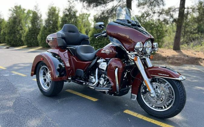 2024 Harley-Davidson® FLHTCUTG - Tri Glide® Ultra