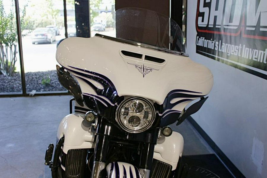 2016 Harley-Davidson® FLHXSE - CVO™ Street Glide®