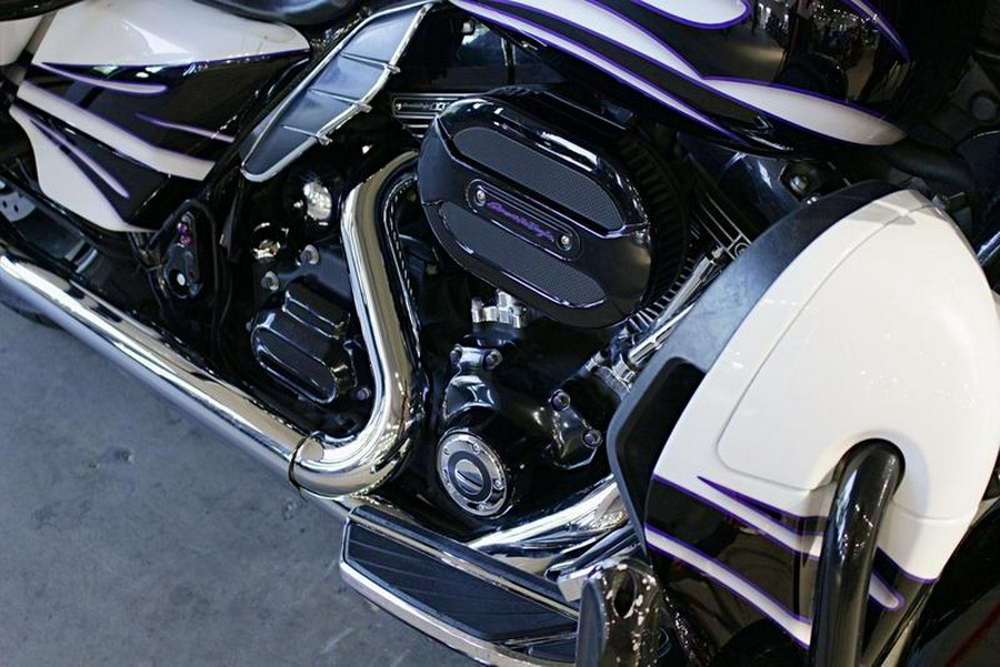 2016 Harley-Davidson® FLHXSE - CVO™ Street Glide®