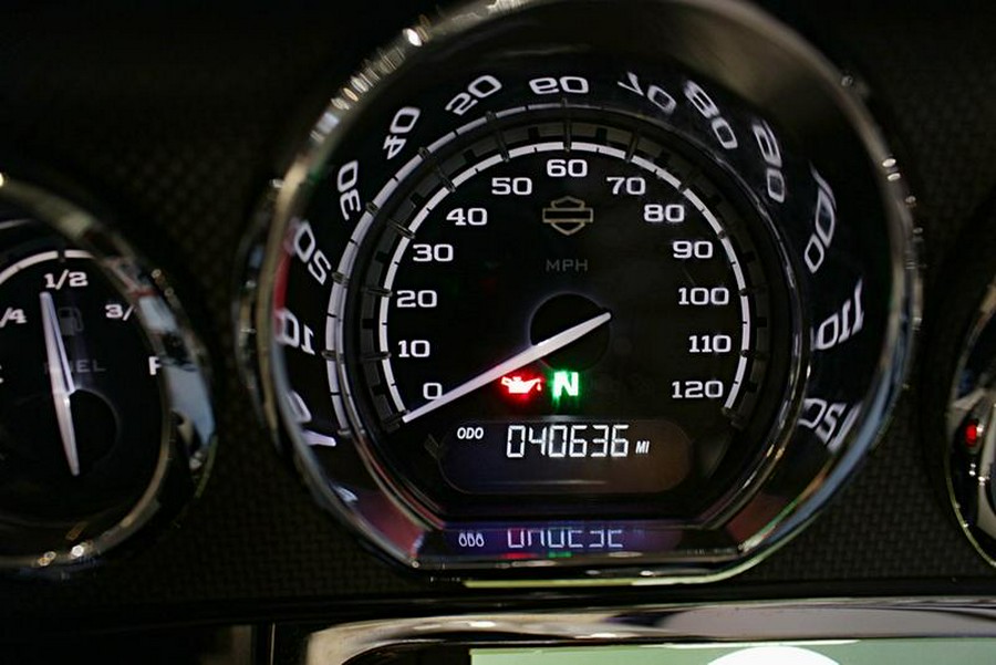 2016 Harley-Davidson® FLHXSE - CVO™ Street Glide®