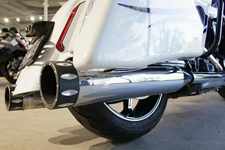 2016 Harley-Davidson® FLHXSE - CVO™ Street Glide®