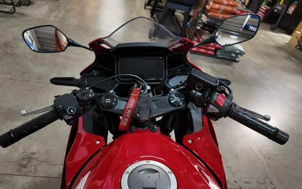 2025 Honda CBR500R ABS