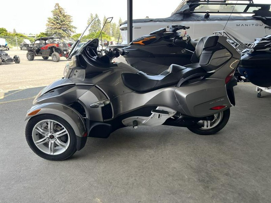 2012 Can-Am® Spyder® RT Audio & Convenience SM5