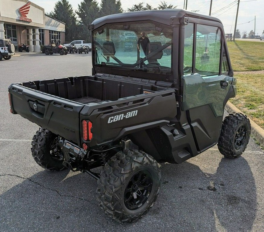 2024 Can-Am® Defender DPS CAB HD9