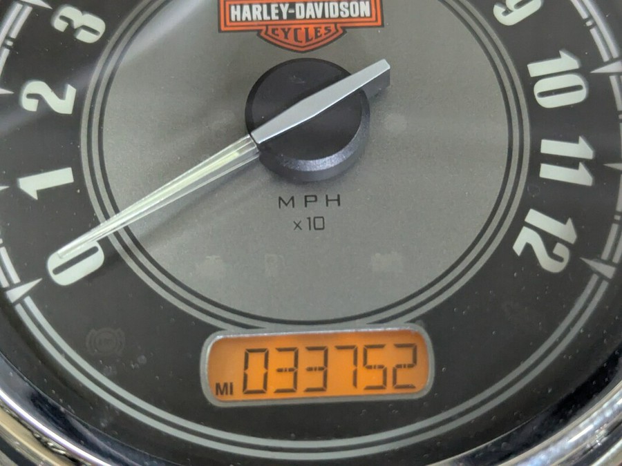 2011 Harley-Davidson Heritage Softail Classic Two-Tone Merlot Sunglo/Vivid B