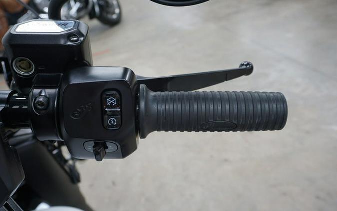 2020 Indian Springfield Dark Horse White Smoke