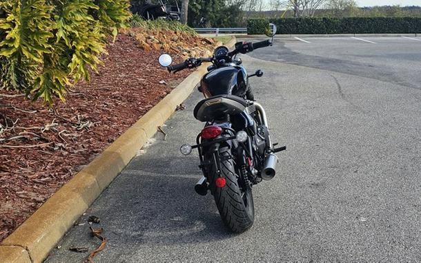 2026 Triumph Bonneville Bobber Jet black DX5