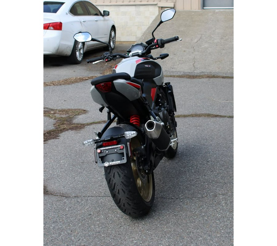 2026 TRIUMPH TRIDENT 800