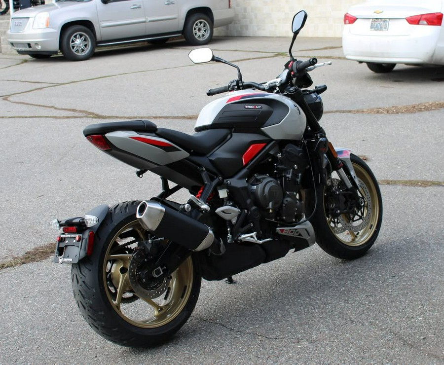 2026 TRIUMPH TRIDENT 800