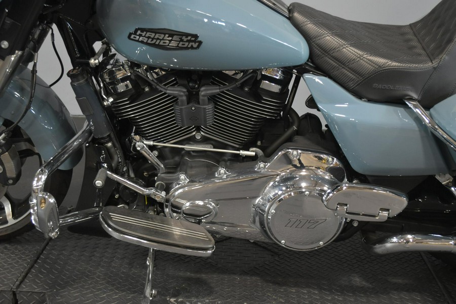 2024 Harley-Davidson Street Glide Sharkskin Blue - Black Finish