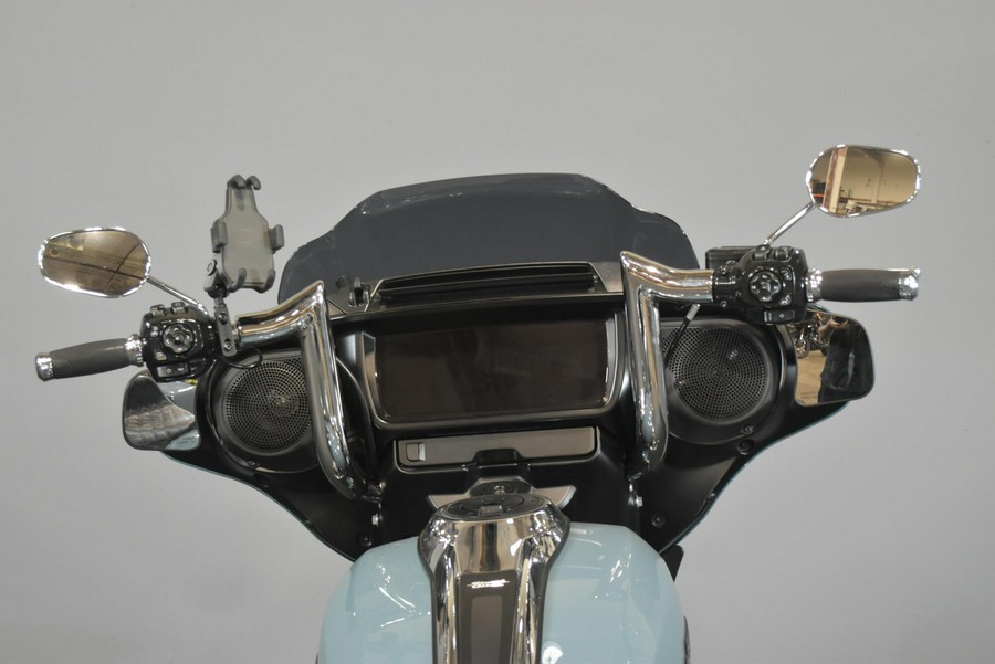 2024 Harley-Davidson Street Glide Sharkskin Blue - Black Finish
